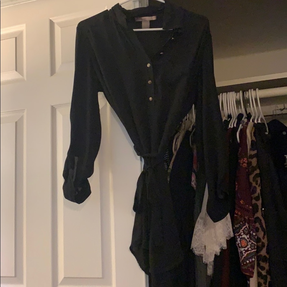 Black tie-waist dress